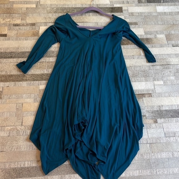 Teal Green Dress w/Shark Bite Sides - Picture 5 of 5